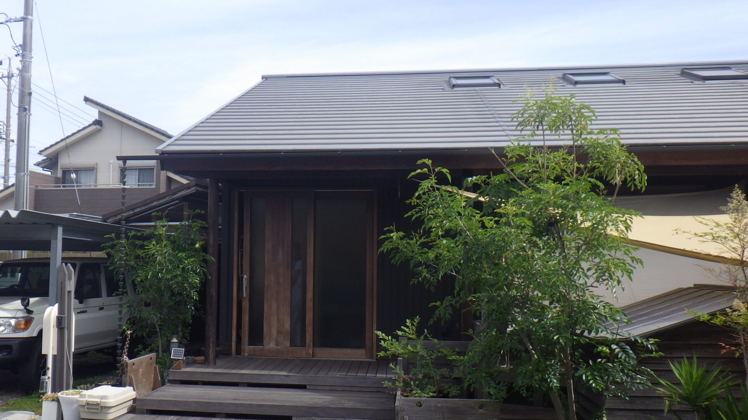 設置前の金属屋根（Before）